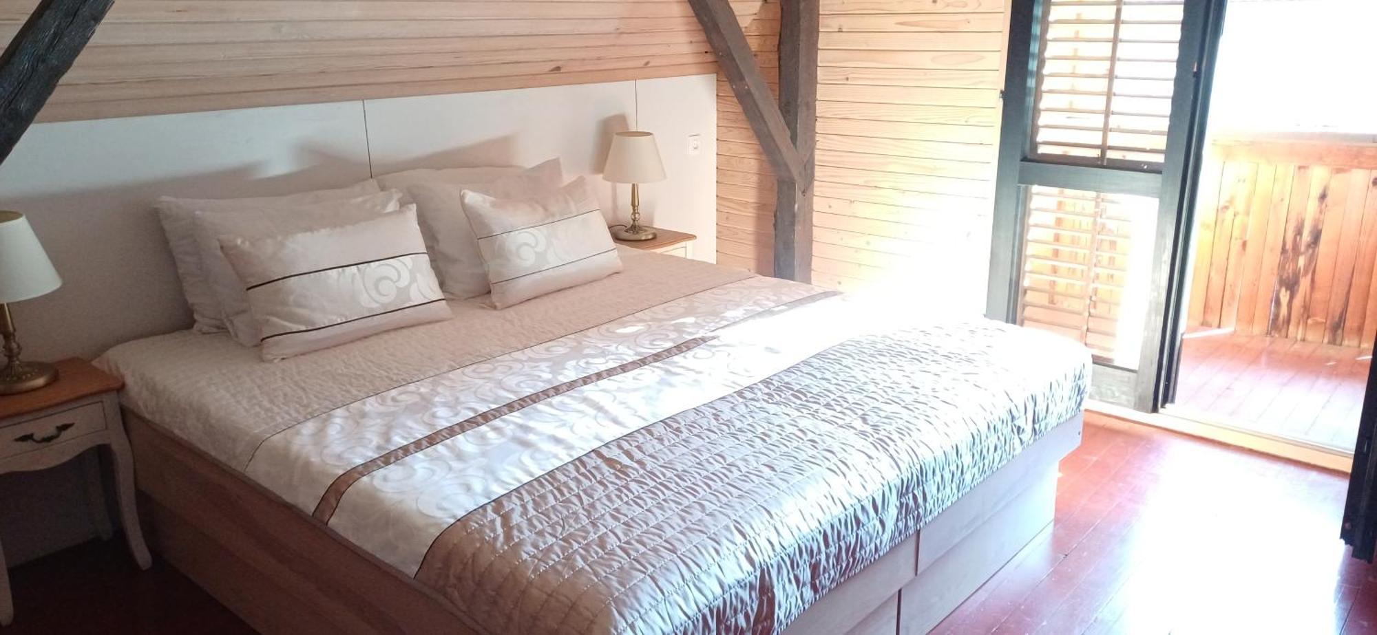 Hotel Planinka 류브노 외부 사진