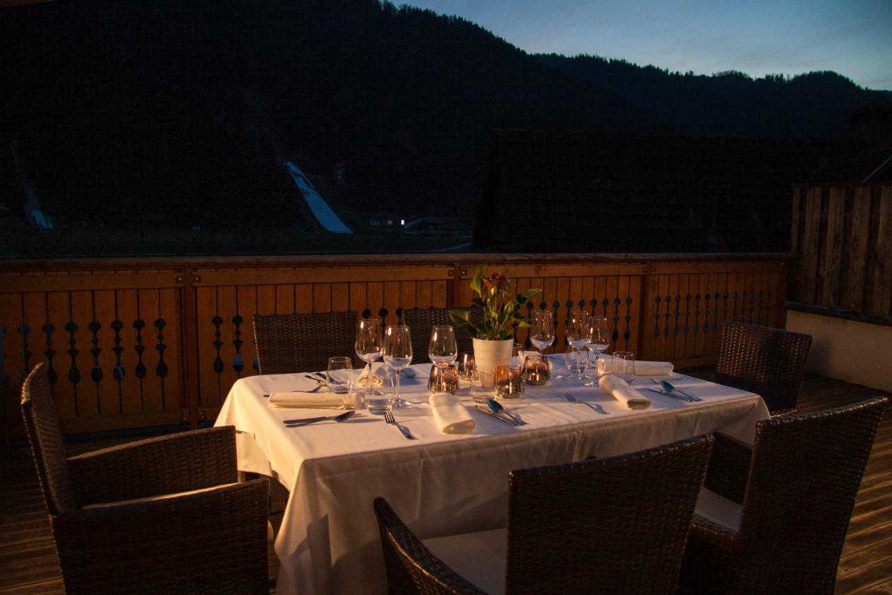Hotel Planinka 류브노 외부 사진